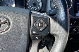 Used 2017  Toyota Tacoma 4WD Access Cab TRD Sport Auto at Carrikers Auto Outlet near Oskaloosa&comma; IA