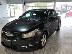 Used 2014  Chevrolet Cruze 4d Sedan LT1 AT at Carrikers Auto Outlet near Oskaloosa&comma; IA