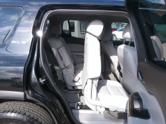 Used 2023 GMC Acadia AWD 4dr SLE at Carrikers Auto Outlet near Oskaloosa, IA