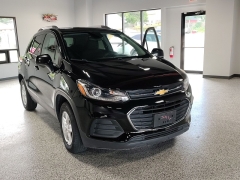Used 2017  Chevrolet Trax 4d SUV AWD LT at Carrikers Auto Outlet near Oskaloosa&comma; IA