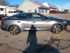 Used 2016 Nissan Maxima 4d Sedan Platinum at Carrikers Auto Outlet near Oskaloosa, IA