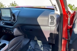 Used 2024  Ford Bronco Sport Big Bend 4x4 at Carrikers Auto Outlet near Oskaloosa&comma; IA