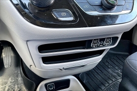 Used 2023  Chrysler Voyager LX FWD at Carrikers Auto Outlet near Oskaloosa&comma; IA