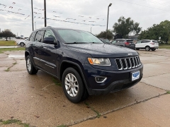 Used 2016  Jeep Grand Cherokee 4d SUV 4WD Laredo at Carrikers Auto Outlet near Oskaloosa&comma; IA