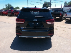 Used 2018 Kia Sorento 4d SUV AWD SX at Carrikers Auto Outlet near Oskaloosa, IA