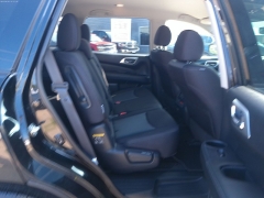 Used 2020 Nissan Pathfinder 4d SUV FWD S at Carrikers Auto Outlet near Oskaloosa, IA