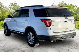Used 2018  Ford Explorer 4d SUV FWD XLT Ecoboost at Carrikers Auto Outlet near Oskaloosa&comma; IA
