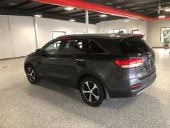 Used 2017  Kia Sorento 4d SUV AWD EX Turbo at Carrikers Auto Outlet near Oskaloosa&comma; IA