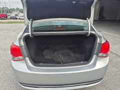 Used 2014  Chevrolet Cruze 4d Sedan LT2 AT at Carrikers Auto Outlet near Oskaloosa&comma; IA
