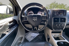 Used 2020  Dodge Grand Caravan 4d Wagon SXT at Carrikers Auto Outlet near Oskaloosa&comma; IA