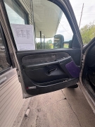 Used 2001  Chevrolet Silverado 2500 4WD Reg Cab HD at Carrikers Auto Outlet near Oskaloosa&comma; IA