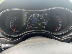 Used 2018  Jeep Grand Cherokee 4d SUV 4WD Overland V6 High Altitude at Carrikers Auto Outlet near Oskaloosa&comma; IA