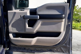 Used 2018  Ford F-150 4WD SuperCrew XLT 5 1&sol;2 at Carrikers Auto Outlet near Oskaloosa&comma; IA