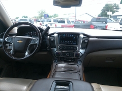 Used 2020 Chevrolet Suburban 4d SUV 4WD Premier at Carrikers Auto Outlet near Oskaloosa, IA