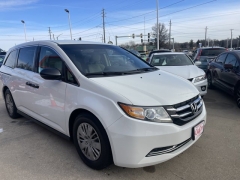 Used 2015  Honda Odyssey 4d Wagon LX at Carrikers Auto Outlet near Oskaloosa&comma; IA