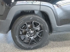 Used 2019  Jeep Renegade 4d SUV 4WD Latitude Altitude at Carrikers Auto Outlet near Oskaloosa&comma; IA