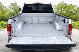 Used 2015  Ford F-150 4WD Supercrew XLT 5 1&sol;2 at Carrikers Auto Outlet near Oskaloosa&comma; IA