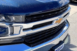 Used 2021  Chevrolet Silverado 1500 4WD Crew Cab 147" LT at Carrikers Auto Outlet near Oskaloosa&comma; IA