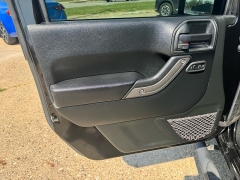 Used 2018  Jeep Wrangler JK Unlimited 4d SUV 4WD Sport S at Carrikers Auto Outlet near Oskaloosa&comma; IA