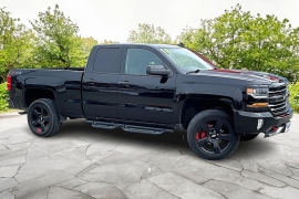 Used 2018  Chevrolet Silverado 1500 4WD Double Cab LT Z71 at Carrikers Auto Outlet near Oskaloosa&comma; IA