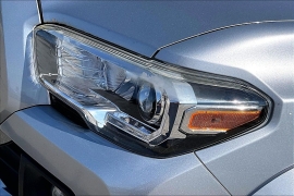 Used 2017  Toyota Tacoma 4WD Access Cab TRD Sport Auto at Carrikers Auto Outlet near Oskaloosa&comma; IA