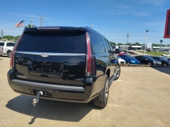 Used 2017  Cadillac Escalade ESV 4d SUV 4WD Luxury at Carrikers Auto Outlet near Oskaloosa&comma; IA