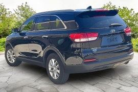 Used 2016  Kia Sorento 4d SUV AWD LX at Carrikers Auto Outlet near Oskaloosa&comma; IA