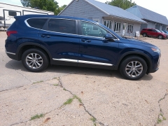 Used 2019 Hyundai Santa Fe 4d SUV FWD SE 2.4L at Carrikers Auto Outlet near Oskaloosa, IA