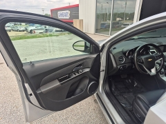 Used 2014  Chevrolet Cruze 4d Sedan LT2 AT at Carrikers Auto Outlet near Oskaloosa&comma; IA