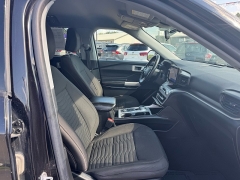 Used 2021  Ford Explorer XLT 4WD at Carrikers Auto Outlet near Oskaloosa&comma; IA