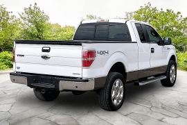 Used 2013  Ford F-150 4WD Supercab XLT at Carrikers Auto Outlet near Oskaloosa&comma; IA