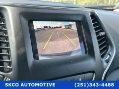 Used 2021 Jeep Cherokee Latitude FWD at SKCO Automotive near Mobile, AL