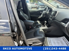 Used 2018  Jeep Cherokee 4d SUV 4WD Latitude Plus I4 at SKCO Automotive near Mobile&comma; AL