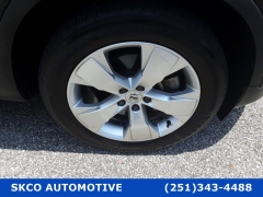 Used 2020  Volvo XC40 4d SUV AWD T5 Momentum at SKCO Automotive near Mobile&comma; AL