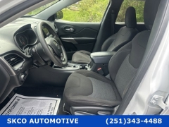Used 2019 Jeep Cherokee 4d SUV FWD Latitude 2.4L at SKCO Automotive near Mobile, AL