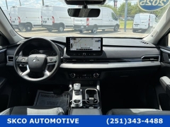 Used 2025  Mitsubishi Outlander SE S-AWC at SKCO Automotive near Mobile&comma; AL