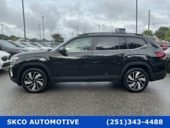 Used 2025  Volkswagen Atlas 2&period;0T SE w&sol;Technology FWD at SKCO Automotive near Mobile&comma; AL