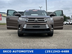 Used 2017 Toyota Highlander 4d SUV FWD Limited at SKCO Automotive near Mobile, AL