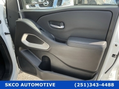 Used 2022  Nissan Frontier Crew Cab 4x4 SV Auto at SKCO Automotive near Mobile&comma; AL