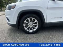 Used 2019 Jeep Cherokee 4d SUV FWD Latitude 2.4L at SKCO Automotive near Mobile, AL