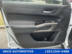 Used 2025  Nissan Pathfinder Platinum 2WD at SKCO Automotive near Mobile&comma; AL