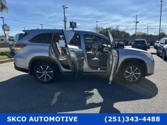 Used 2018  Toyota Highlander 4d SUV AWD XLE at SKCO Automotive near Mobile&comma; AL