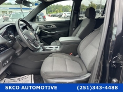 Used 2023 Chevrolet Traverse FWD 4dr LT Cloth w/1LT at SKCO Automotive near Mobile, AL
