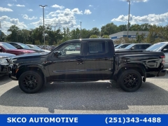 Used 2023  Nissan Frontier Crew Cab 4x4 SV Auto at SKCO Automotive near Mobile&comma; AL