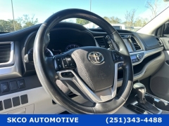 Used 2018  Toyota Highlander 4d SUV AWD XLE at SKCO Automotive near Mobile&comma; AL