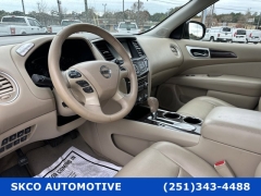 Used 2014  Nissan Pathfinder 4d SUV FWD Platinum at SKCO Automotive near Mobile&comma; AL
