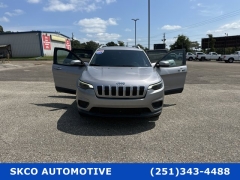 Used 2021 Jeep Cherokee Latitude FWD at SKCO Automotive near Mobile, AL