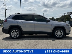 Used 2021 Jeep Cherokee Latitude FWD at SKCO Automotive near Mobile, AL