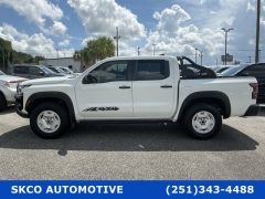 Used 2024  Nissan Frontier Crew Cab 4x4 SV at SKCO Automotive near Mobile&comma; AL