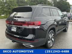 Used 2025  Volkswagen Atlas 2&period;0T SE w&sol;Technology FWD at SKCO Automotive near Mobile&comma; AL